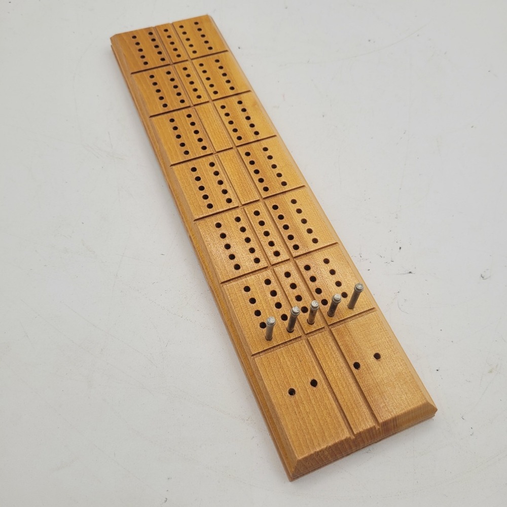 Vintage 1960's‎ Milton Bradley 4626-A Cribbage Board Card Game- Metal pegs